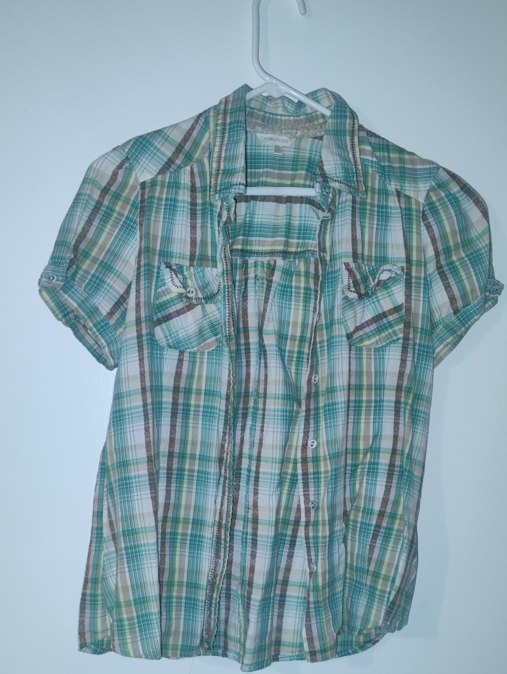 Maurices Green Plaid Short-Sleeve Button-Down Shirt